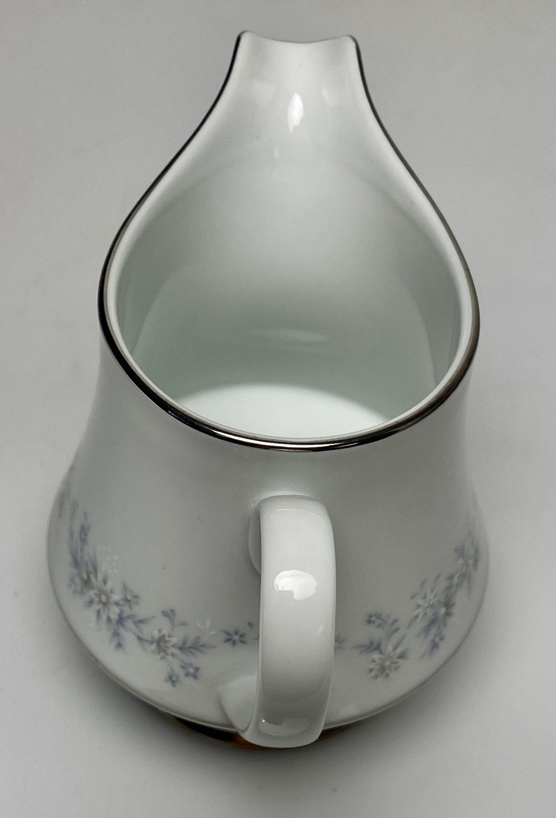 Noritake Marywood Creamer 4" 8 Ounce2