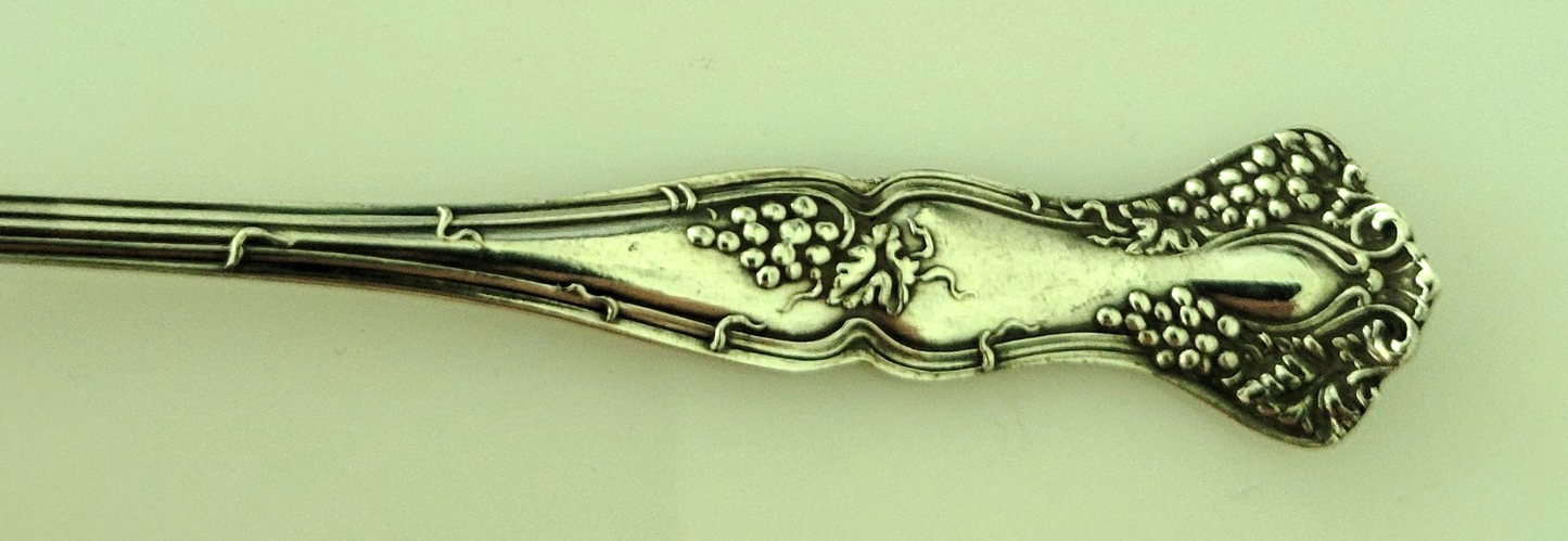International Silver Vintage 1904 Olive Spoon 8 1/2"  Silverplate1