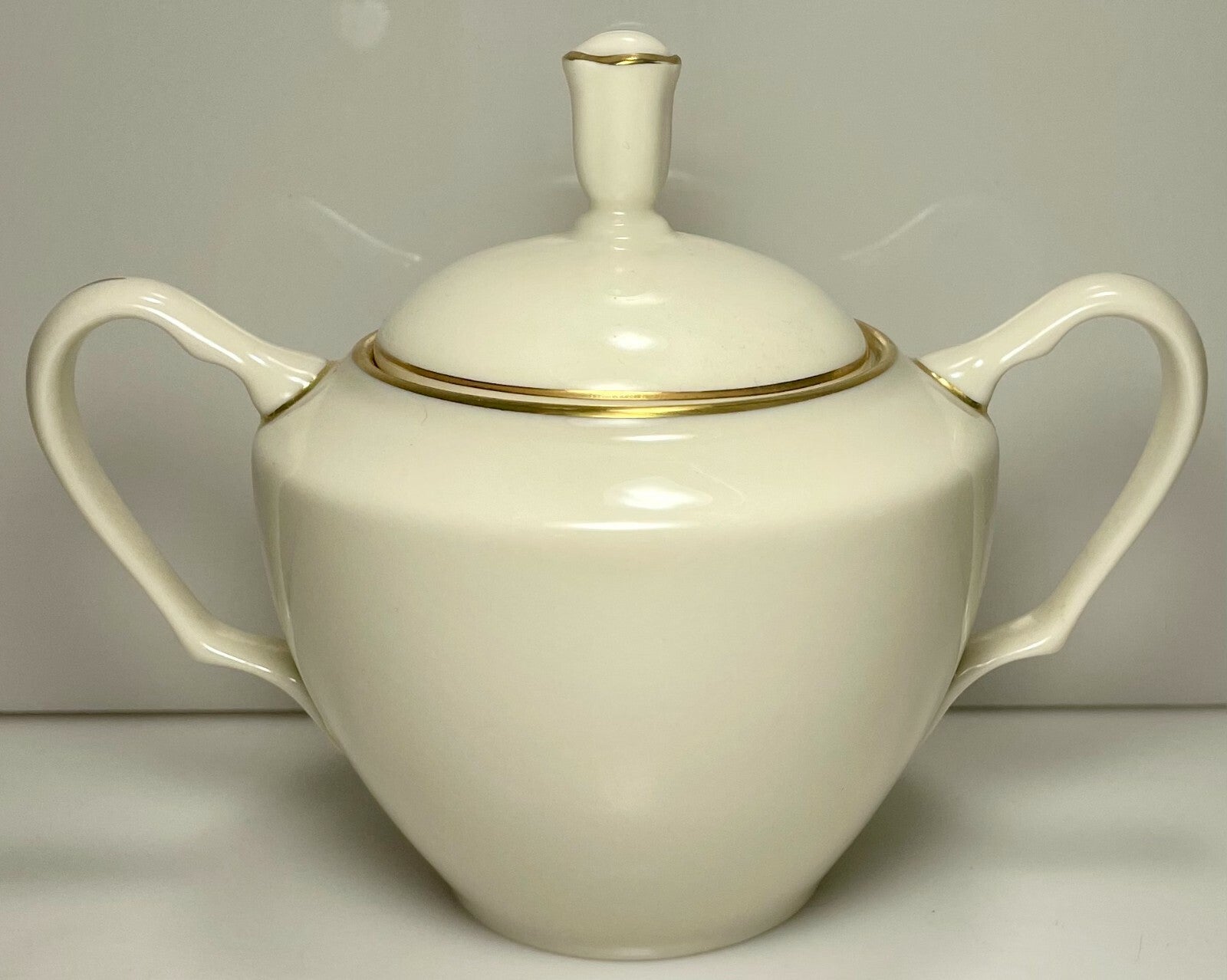 Lenox Mansfield Sugar Bowl and Lid2