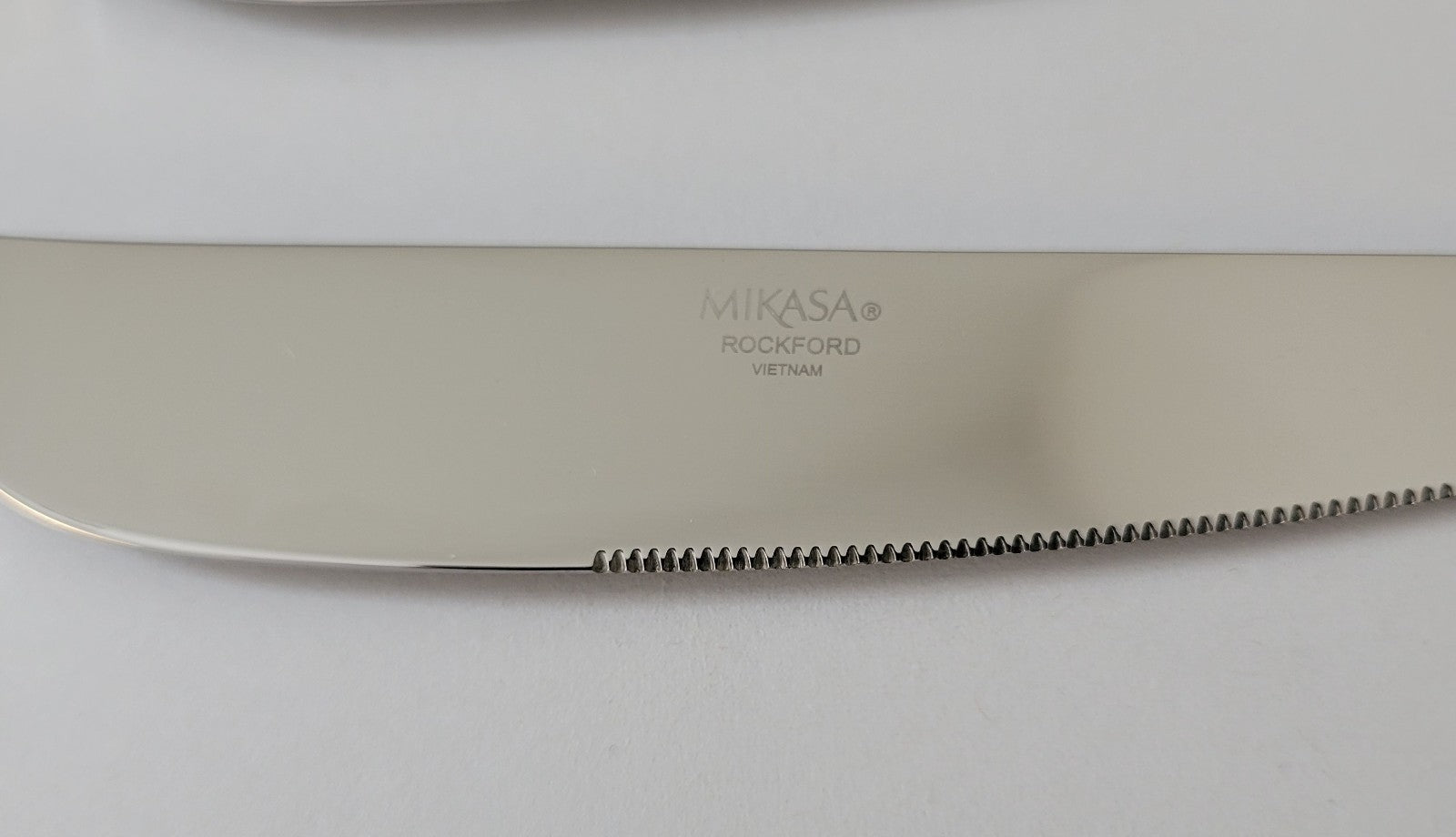 Mikasa Rockford Glossy Knife 9 1/2" Set Of 2 Stainless Vietnam Flatware2