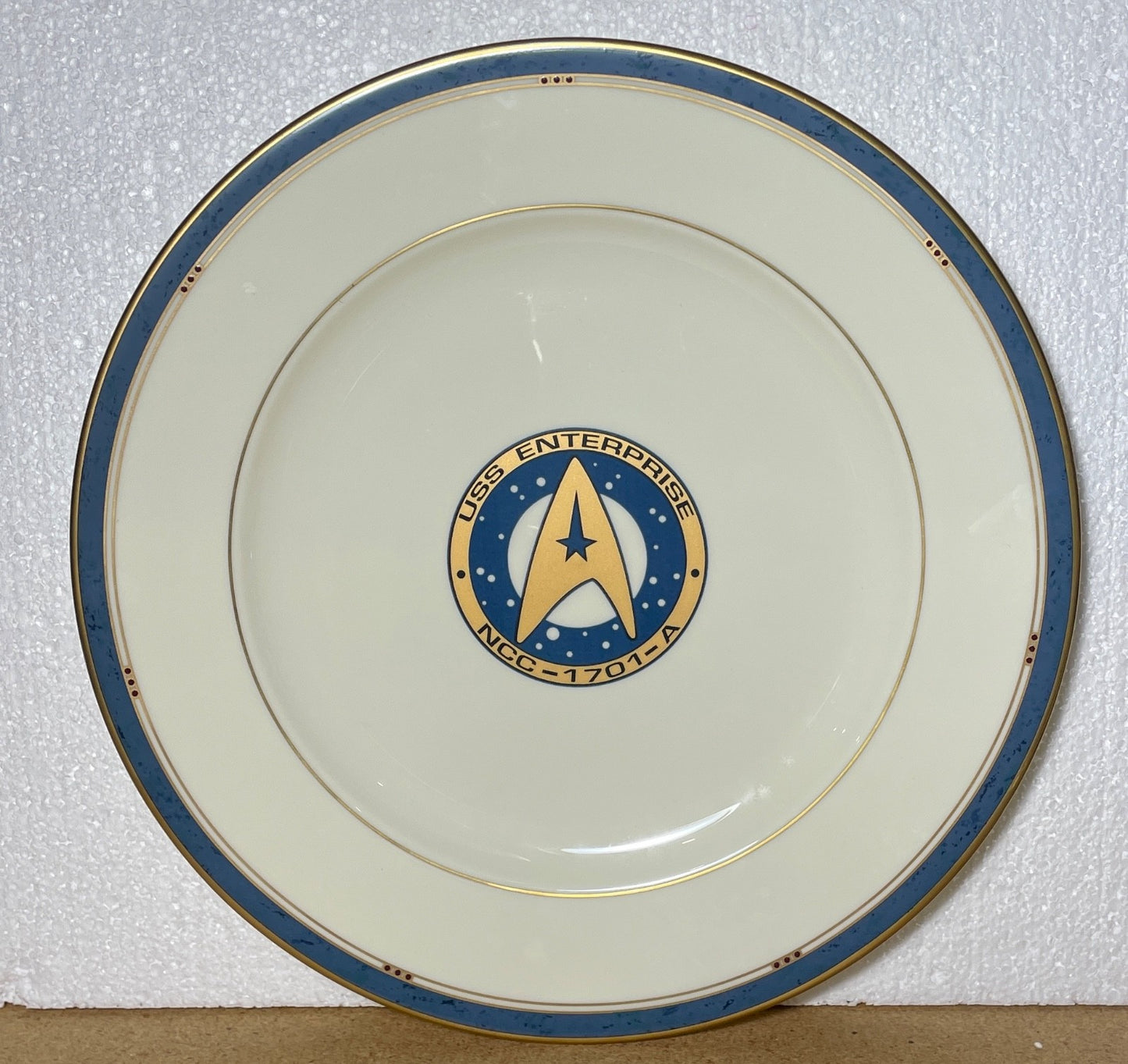 Pfaltzgraff Star Trek Bone China Dinner Plate 10 7/8"0