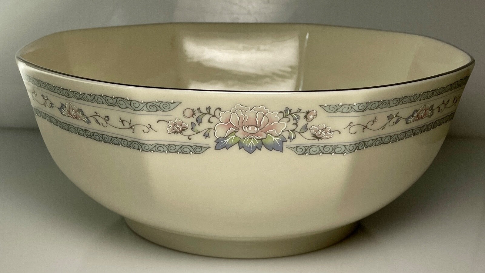 Lenox Charleston Octagonal Serving Bowl 8 1/8"0
