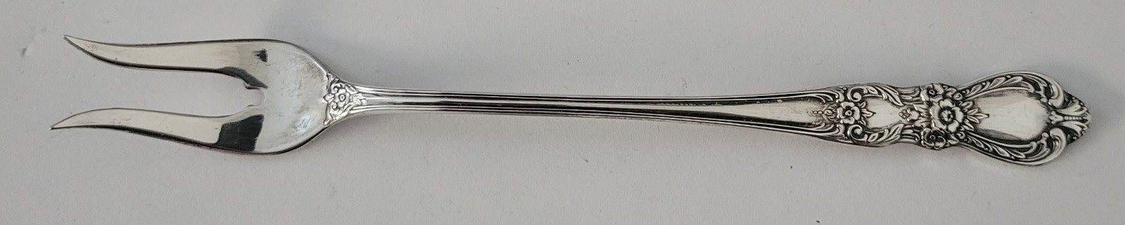 International Silver Heritage Pickle Olive Fork 6 1/8" Silverplate Flatware0