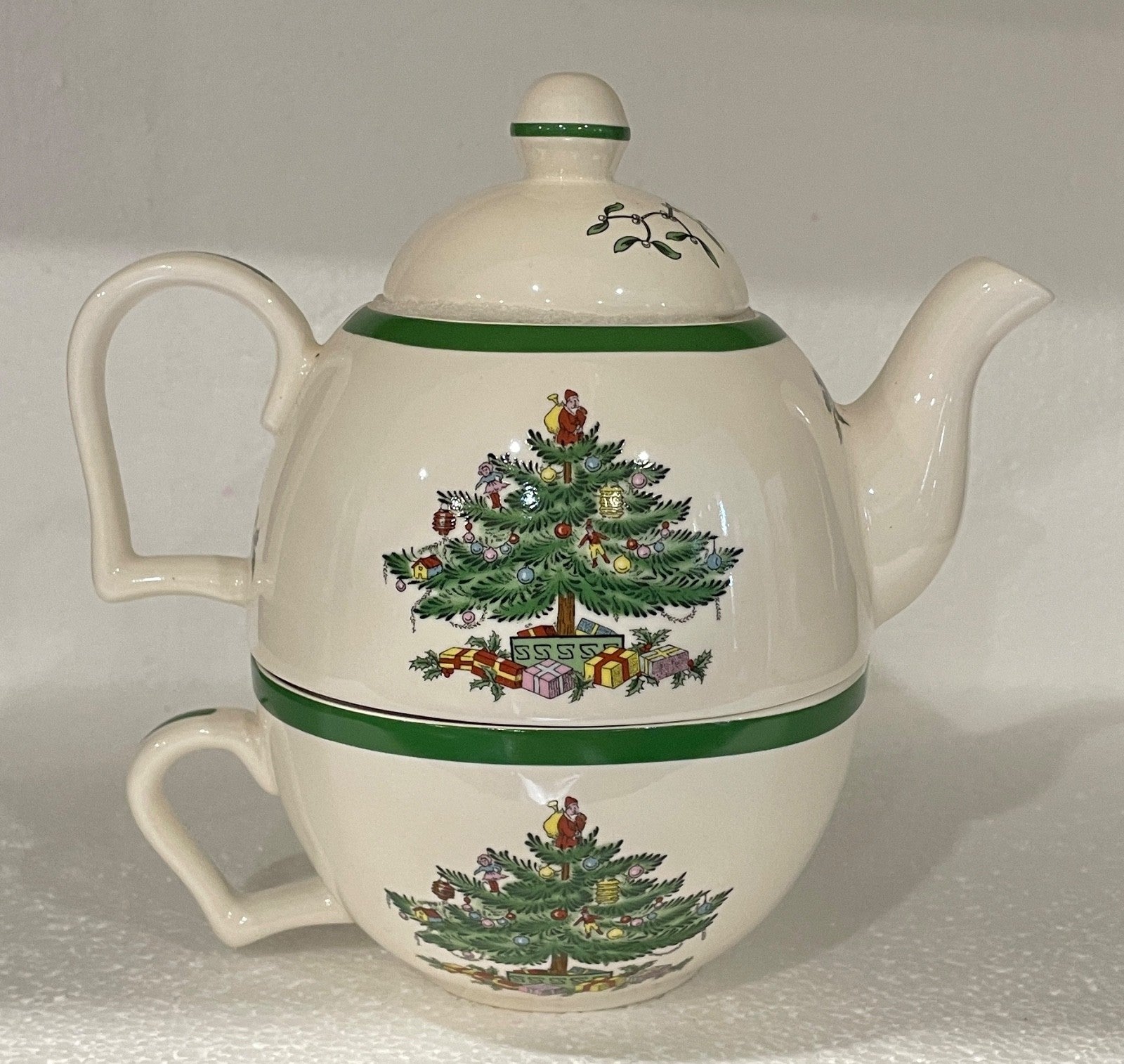 Spode Christmas Tree Individual Teapot & Lid with Cup 6 3/4"0