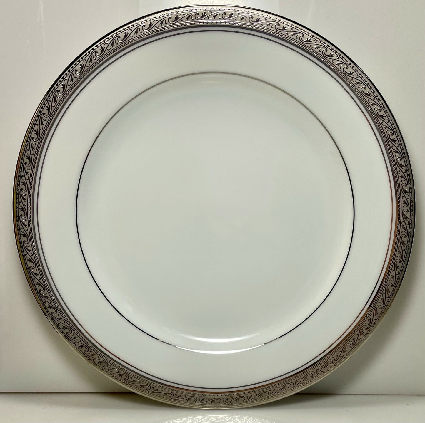 Noritake Crestwood Platinum Salad Plate 8 3/8"0