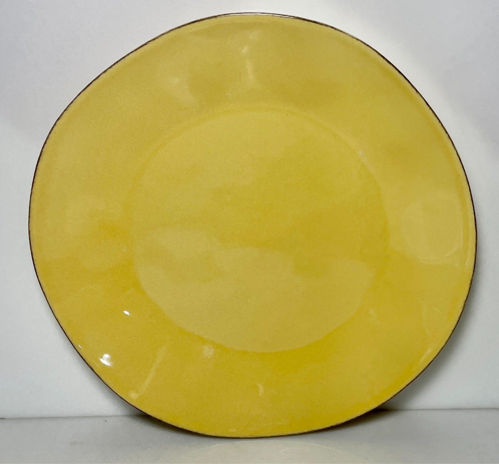 Crate & Barrel Marin Yellow Dinner Plate 10 1/2" Used0