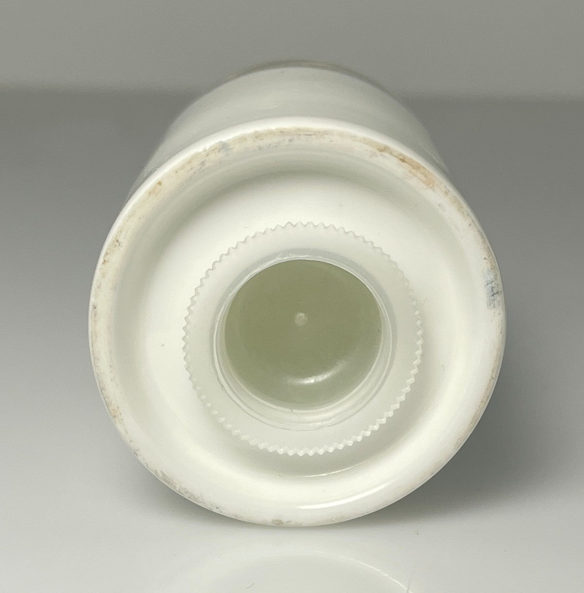 Villeroy & Boch Pergamon Salt Shaker 1 Hole 2 1/2"2