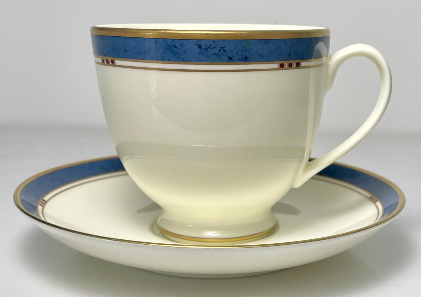Pfaltzgraff Hampton Cup and Saucer Set0