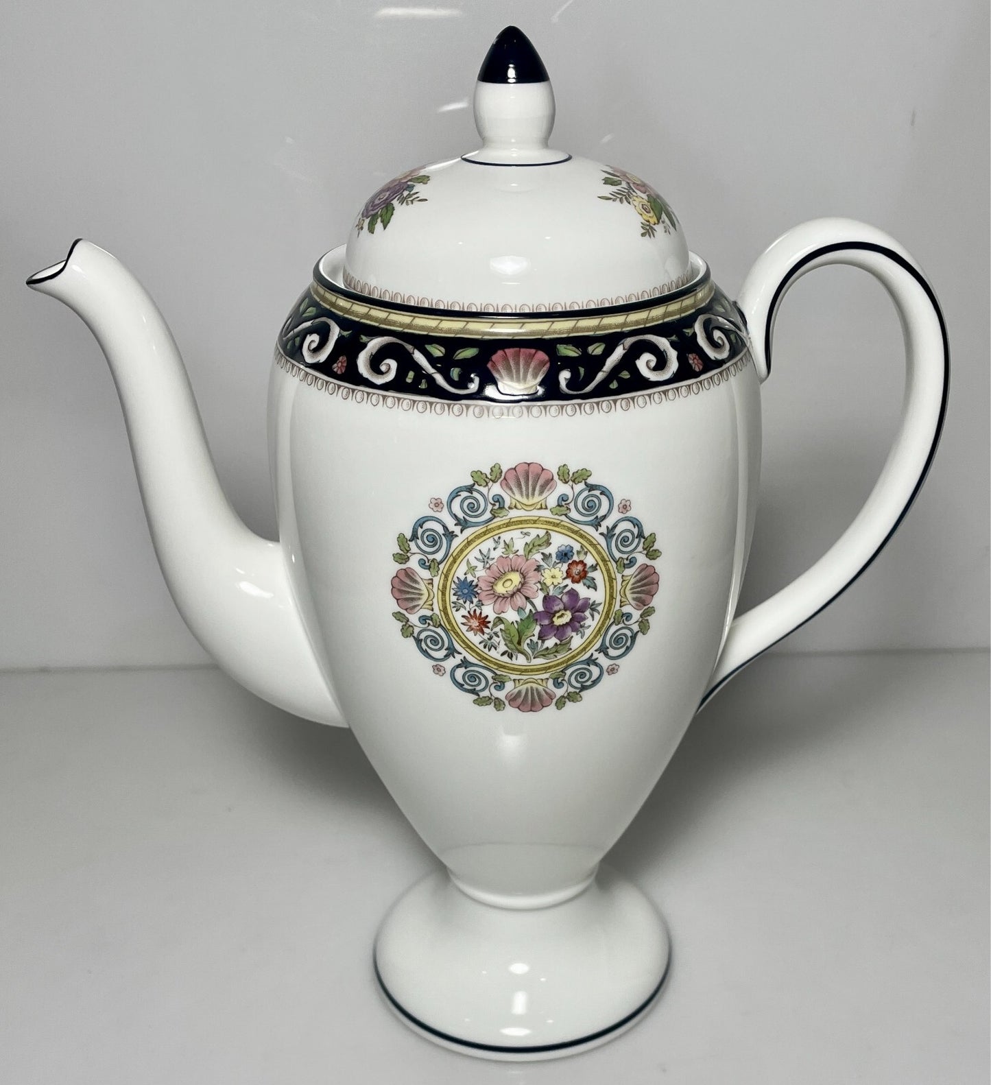 Wedgwood Runnymede Blue Coffee Pot and Lid 10 1/4" 5 Cup0