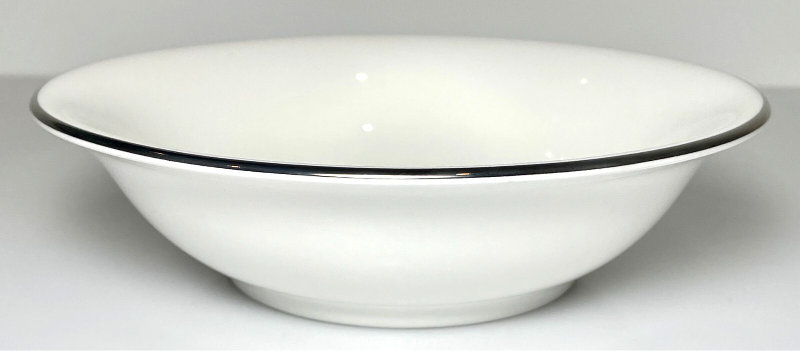 Wedgwood Formal Platinum Coupe Cereal Bowl 6 1/8"0
