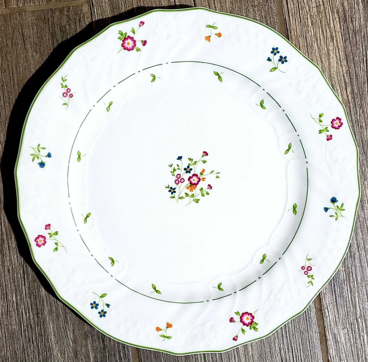 Royal Doulton Avignon Bread Butter Plate 6 1/2"0