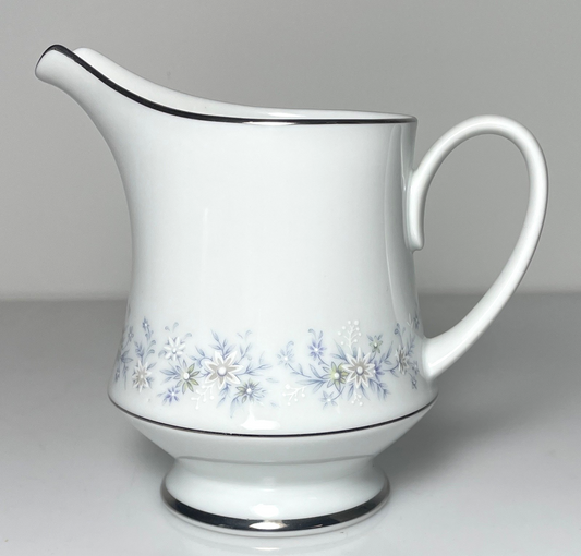 Noritake Marywood Creamer 4" 8 Ounce0