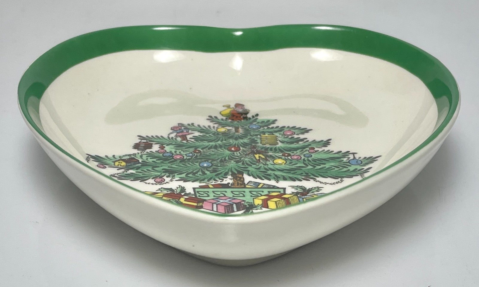 Spode Christmas Tree Heart Shaped Dish 4 1/4"1