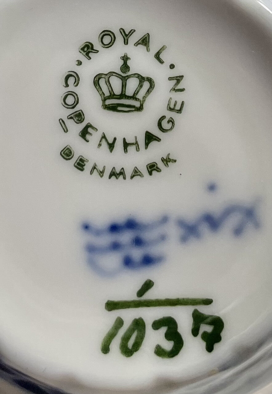 Royal Copenhagen Blue Fluted Full Lace No Trim Demitasse Cup 1037 Denmark 2 1/4"2