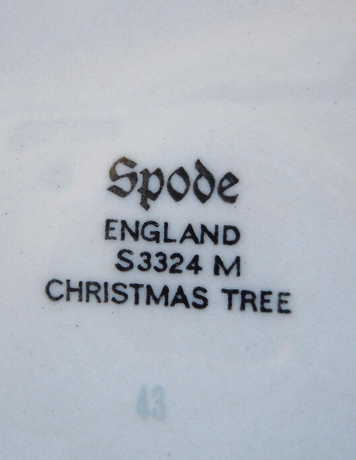 Spode Christmas Tree Crudite 1 Piece 13 1/4"2