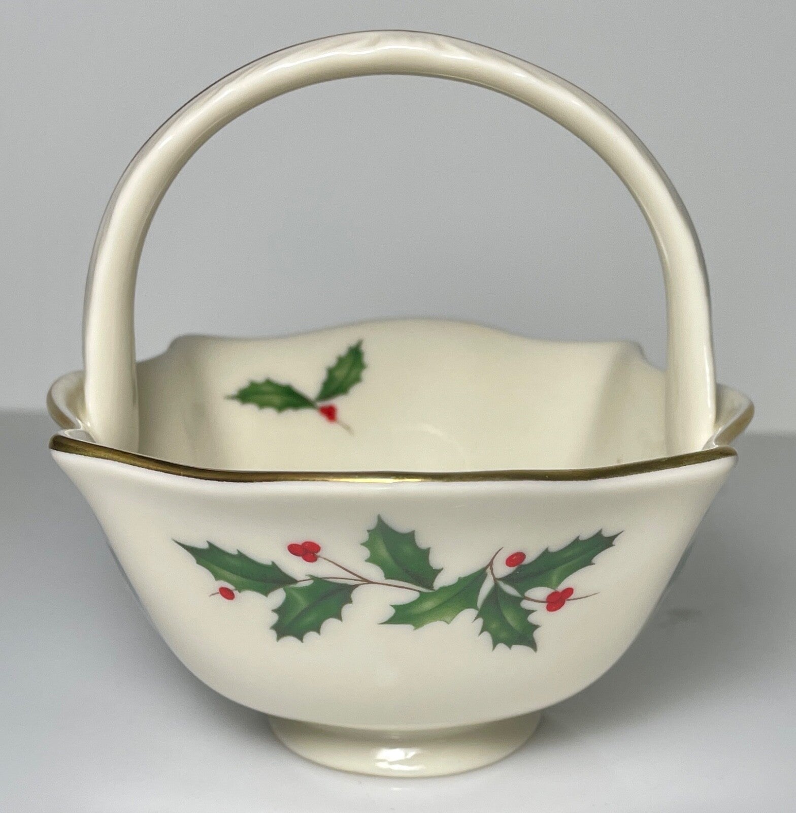 Lenox Holiday Dimension Small Basket 4 1/2"1