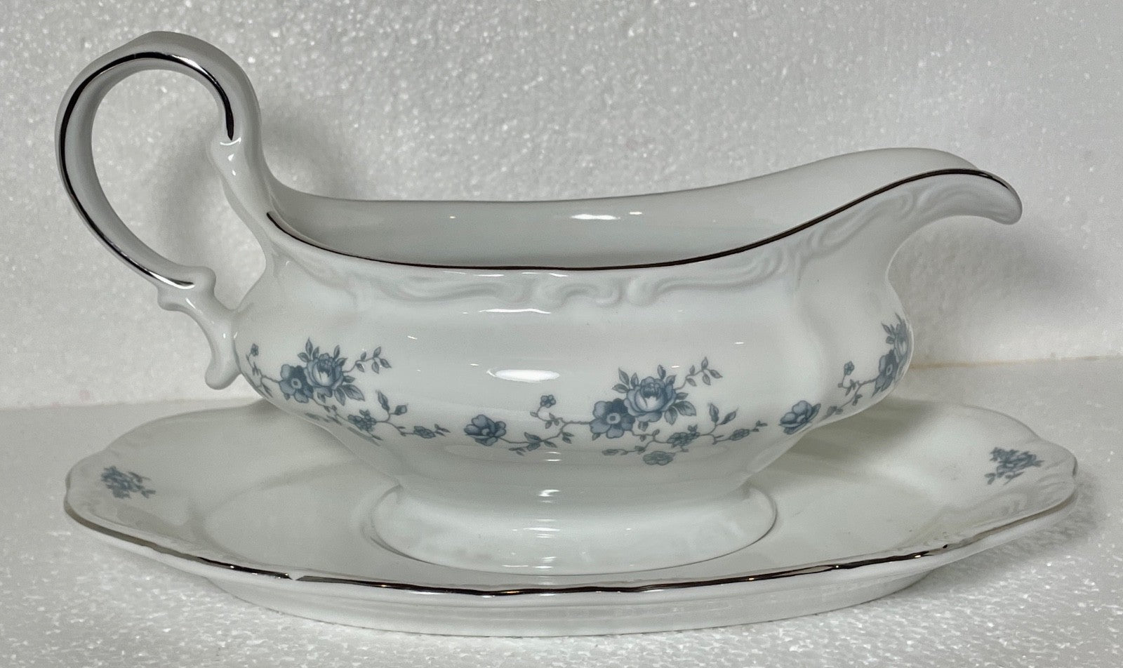 Johann Haviland Blue Garland Gravy Boat and Underplate Traditions0
