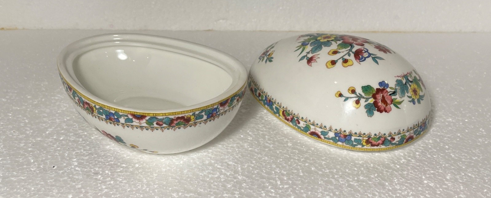 Coalport Ming Rose Egg Box and Lid 5 1/4" x 3 1/2"3