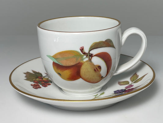 Royal Worcester Evesham Gold Cup and Saucer Set England0