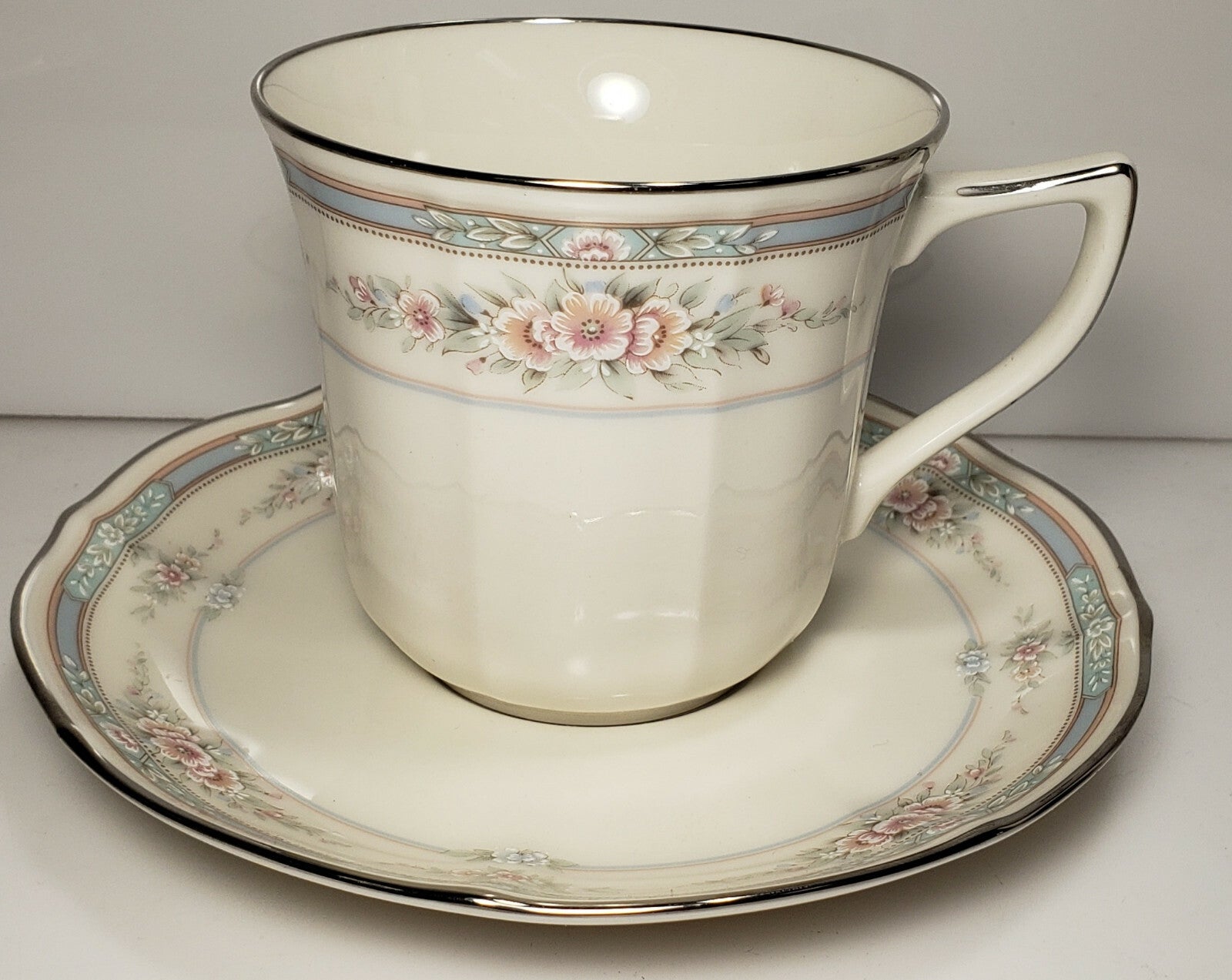 Noritake Rothschild Cup and Saucer Set0