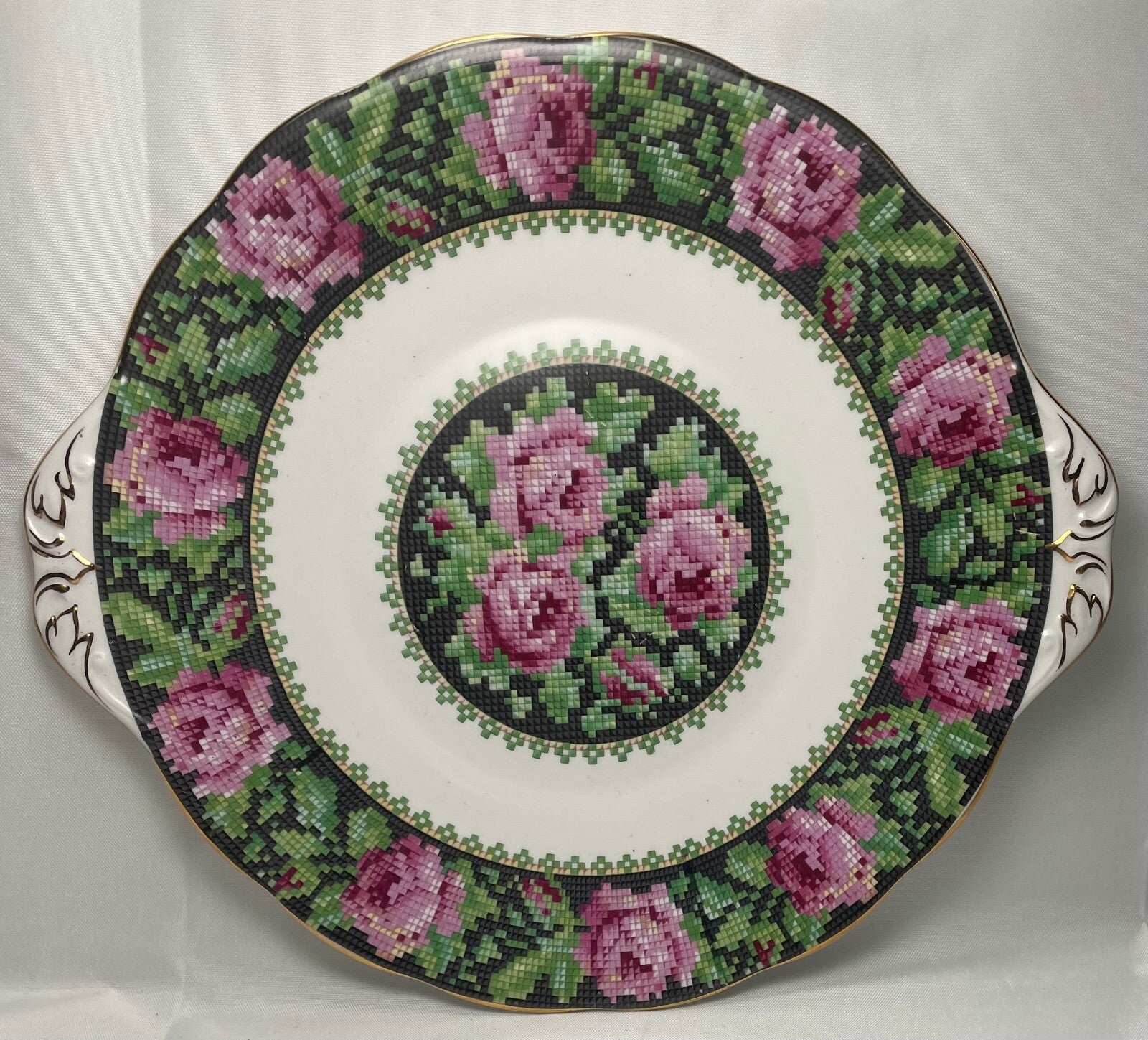 Royal Albert Needle Point Handled Cake Plate 10"0
